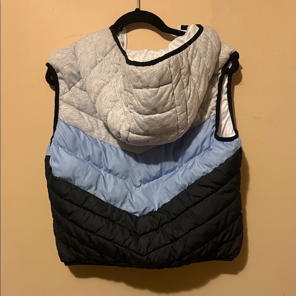 Women's Quilted Vest with Hood - Navy, Blue, Gray - Picture 9 of 9